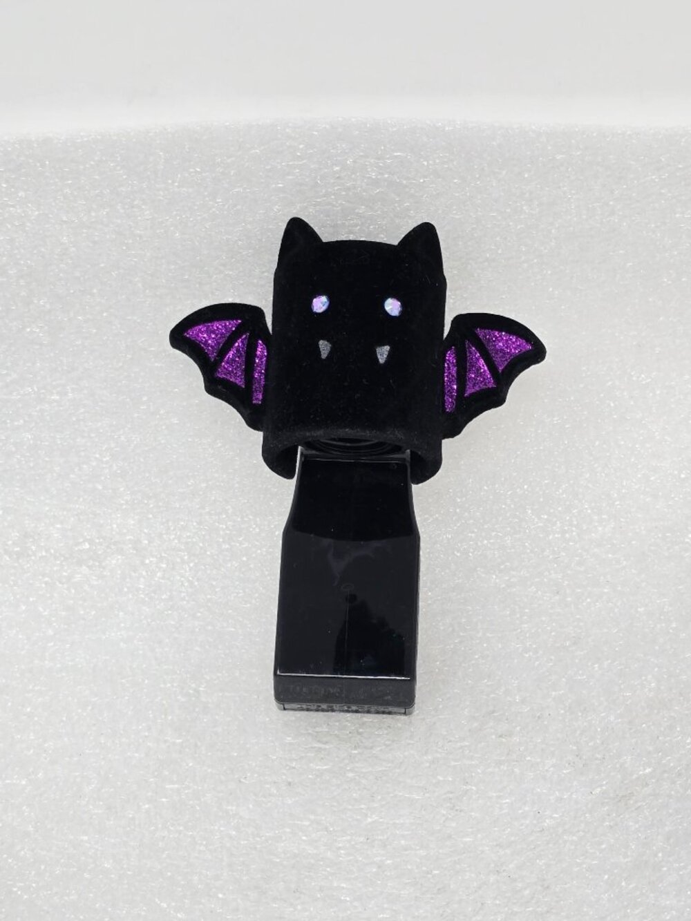 Bath & Body Works Wallflowers Halloween Vampire Bat Nightlight Plug Purple